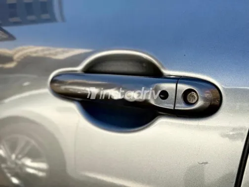 Nissan Juke 2016 Gray Used for Sale - 4