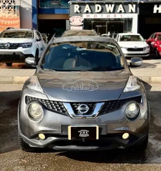 Nissan Juke 2016 Gray Used for Sale