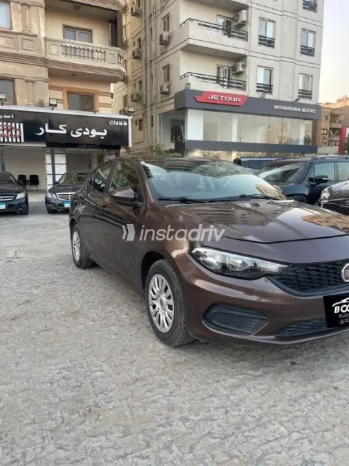 فيات تيبو 2020 بني مستعملة للبيع - 3