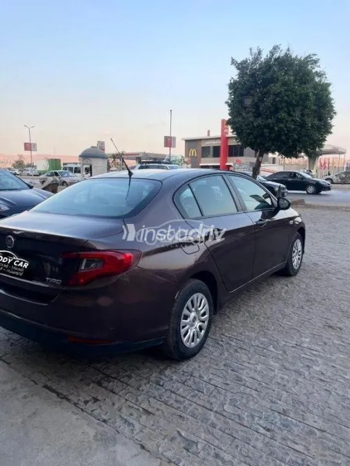 فيات تيبو 2020 بني مستعملة للبيع - 4