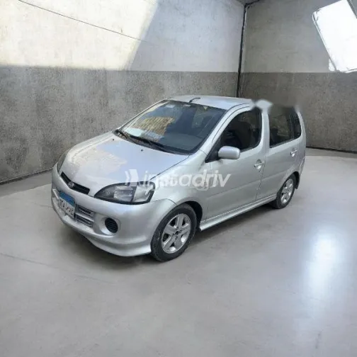 Daihatsu YRV 2004 Silver Used for Sale - 4