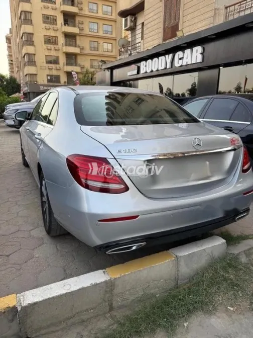 Mercedes E 180 2019 Gray Used for Sale - 3