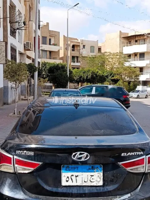 هيونداي إلنترا ام دى 2012 أسود مستعملة للبيع - 3