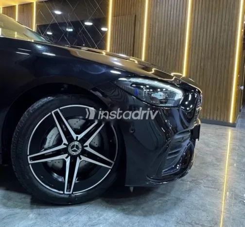 مرسيدس C 200 2024 أسود مستعملة للبيع - 3