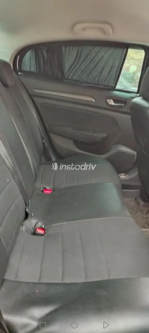 رينو ميجان 2022 أبيض مستعملة للبيع - 2