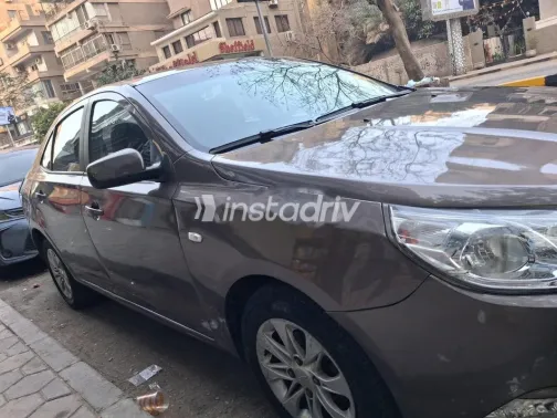 شيفروليه أوبترا 2016 أبيض مستعملة للبيع - 4