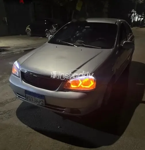 شيفروليه أوبترا 2006 فضي مستعملة للبيع - 2