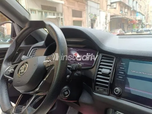 سكودا كودياك 2021 أحمر مستعملة للبيع - 7