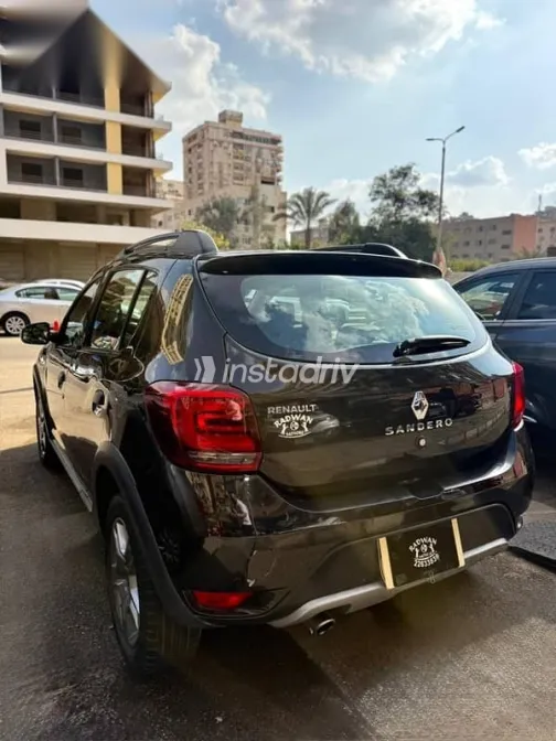 Renault Sandero 2022 Black Used for Sale - 5