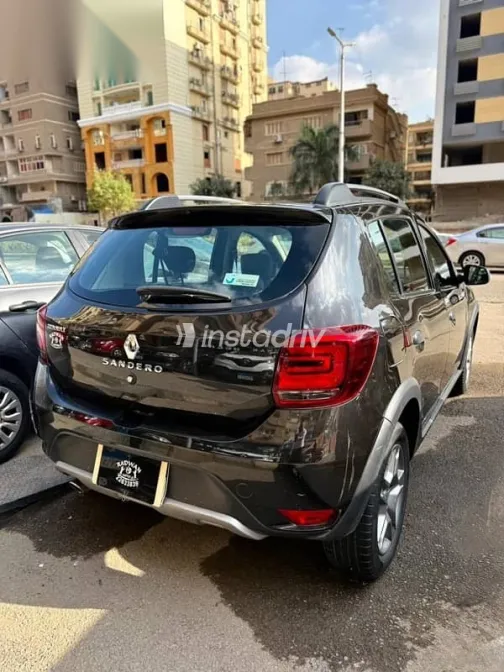 Renault Sandero 2022 Black Used for Sale - 6