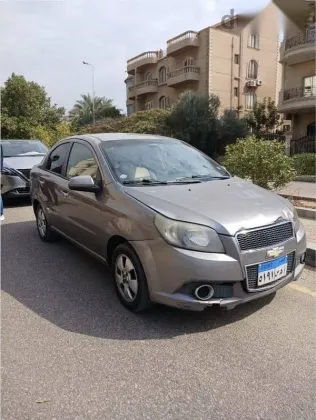 شيفروليه افيو 2019 فضي مستعملة للبيع