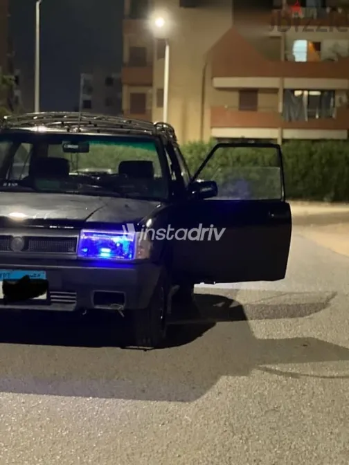 فيات شاهين 1998 أسود مستعملة للبيع - 2