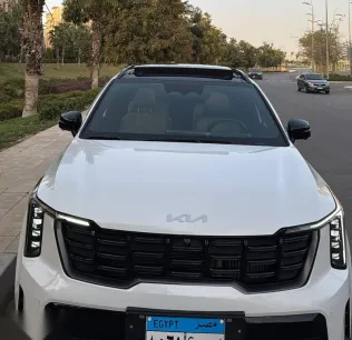 كيا سورينتو 2024 أبيض جديدة للبيع