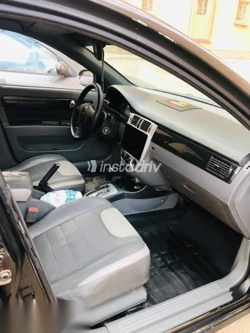 شيفروليه أوبترا 2009 أسود مستعملة للبيع - 7