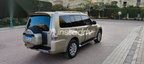Mitsubishi Pajero 2011 Gold Used for Sale - 6
