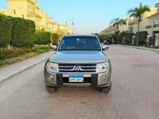Mitsubishi Pajero 2011 Gold Used for Sale