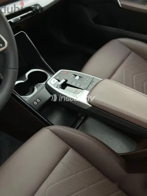 بي ام دبليو اى اكس 1 2025 أبيض جديدة للبيع - 9