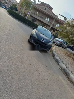 بيجو 308 2011 رمادي مستعملة للبيع