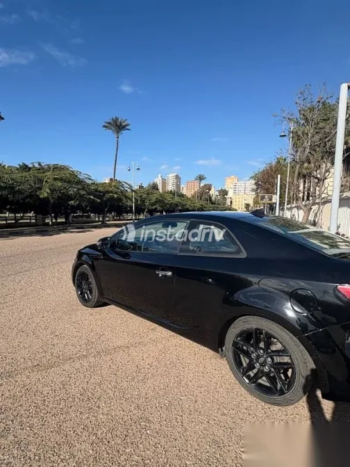 Kia Cerato 2010 Black Used for Sale - 6