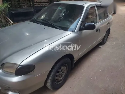 هيونداي اكسنت 2006 فضي مستعملة للبيع - 1