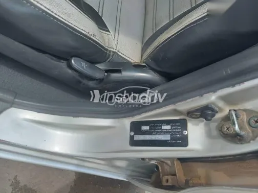 هيونداي اكسنت 2006 فضي مستعملة للبيع - 6