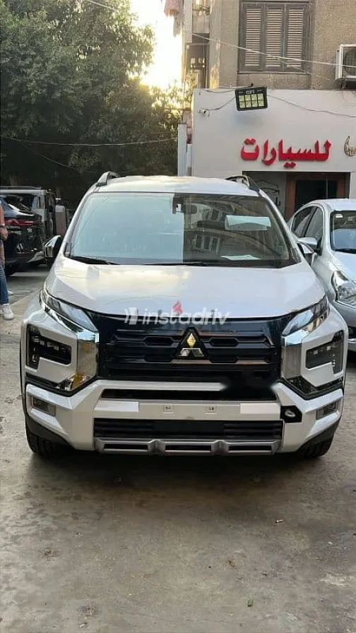 ميتسوبيشي اكسباندر 2025 أبيض جديدة للبيع - 1