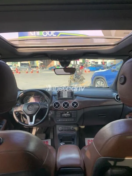 مرسيدس B 200 2013 أزرق غامق مستعملة للبيع - 5