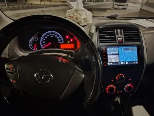 نيسان صنى 2026 أبيض مستعملة للبيع