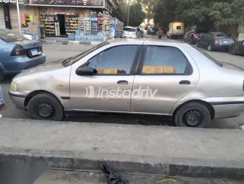 فيات سينا 2001 فضي مستعملة للبيع - 1