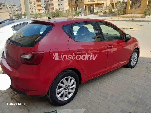 سيات ابيزا 2014 أحمر مستعملة للبيع - 3