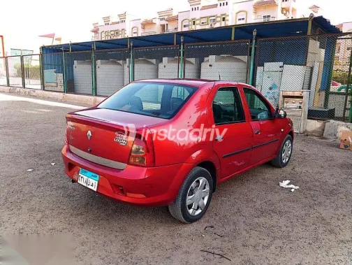Renault Logan 2013 Red Used for Sale - 3