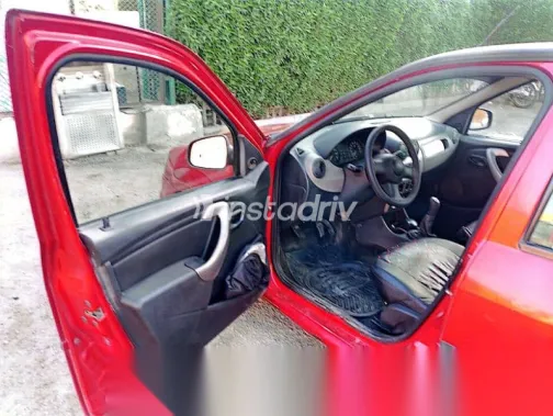 Renault Logan 2013 Red Used for Sale - 4