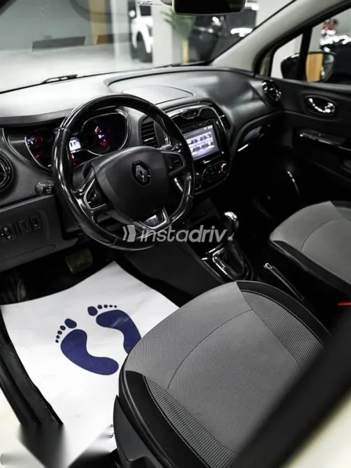 Renault Captur 2017 White Used for Sale - 6
