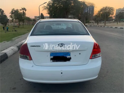 كيا سيراتو 2008 أبيض مستعملة للبيع - 3