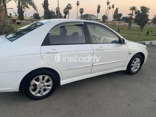 كيا سيراتو 2008 أبيض مستعملة للبيع - 4