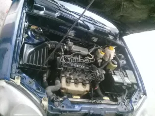 دايو لانوس 2003 أزرق غامق مستعملة للبيع