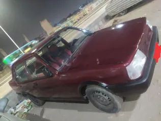 فيات شاهين 2001 أحمر غامق مستعملة للبيع