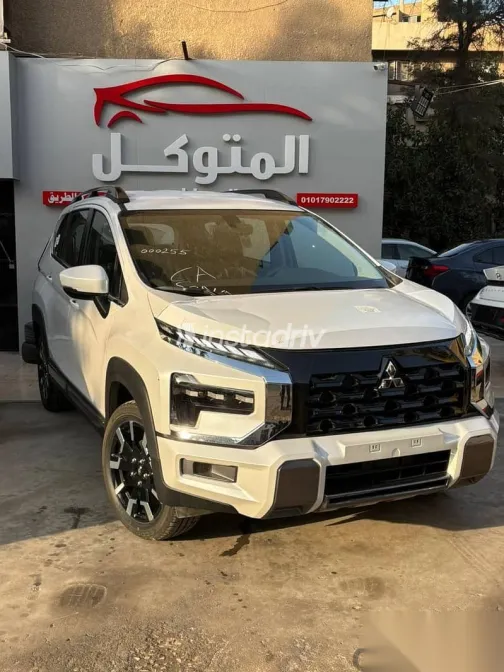 ميتسوبيشي اكسباندر 2026 أبيض جديدة للبيع - 2