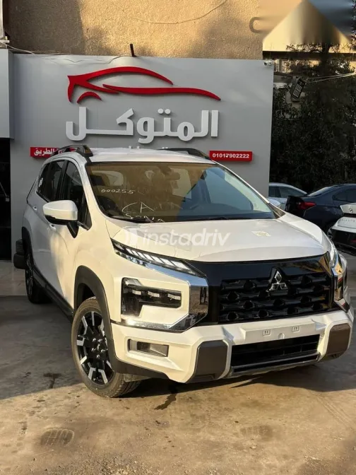 ميتسوبيشي اكسباندر 2026 أبيض جديدة للبيع - 3