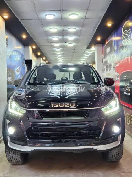 Isuzu D max 2023 Black Used for Sale - 2