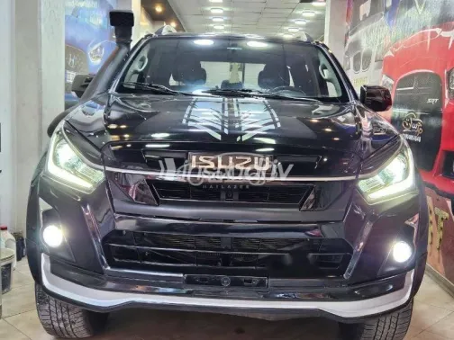 Isuzu D max 2023 Black Used for Sale - 5