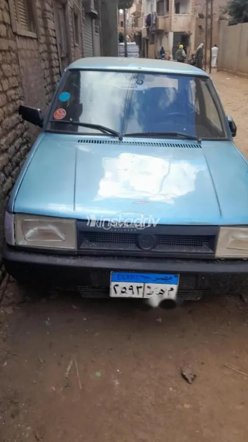 فيات شاهين 1999 سماوي مستعملة للبيع - 2