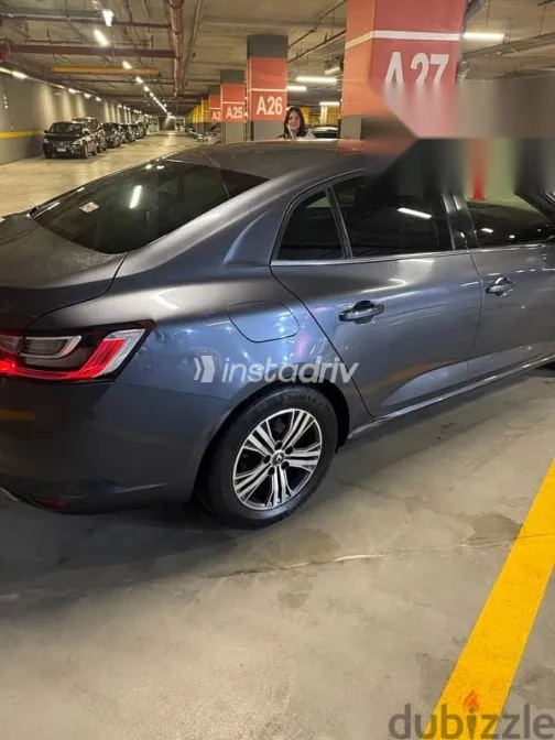 رينو ميجان 2023 أزرق غامق مستعملة للبيع - 4