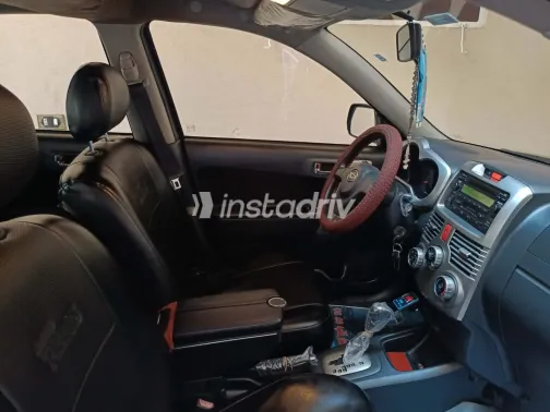 دايهاتسو جراند تريوس 2009 أبيض مستعملة للبيع - 6