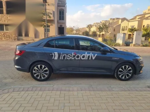 Renault Megane 2022 Gray Used for Sale - 8