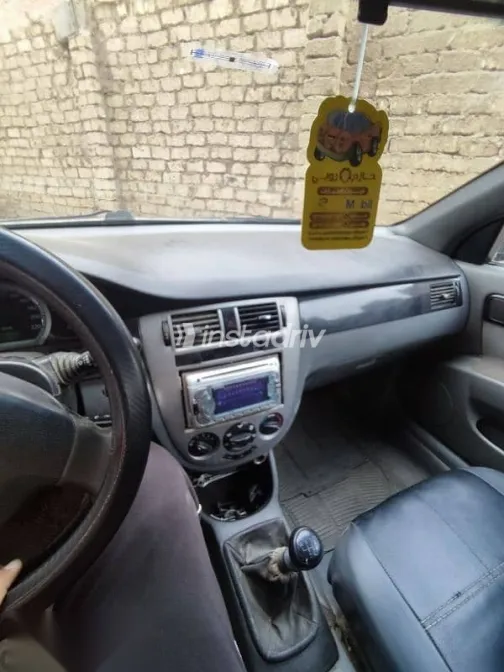 شيفروليه أوبترا 2010 أسود مستعملة للبيع - 4