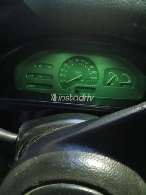 فورد فيستا 1996 فضي مستعملة للبيع - 3