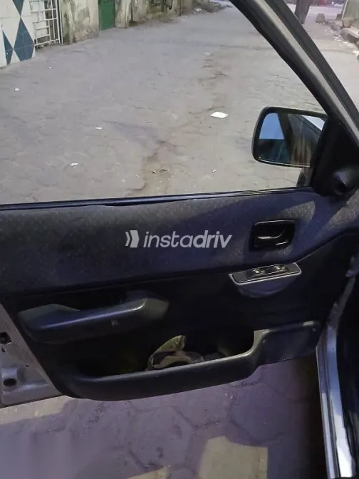 فورد فيستا 1996 فضي مستعملة للبيع - 6