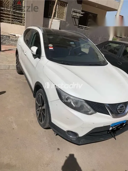 نيسان قشقاي 2017 أبيض مستعملة للبيع - 4