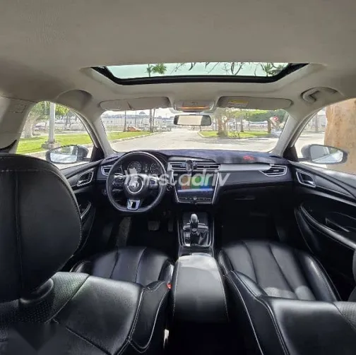 ام جى 5 2021 أبيض مستعملة للبيع - 2